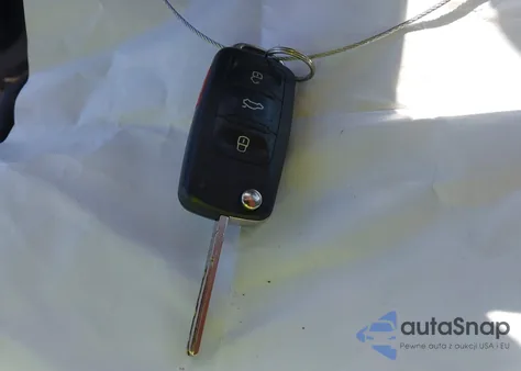 2017 Volkswagen Passat 1.8T R-Line z USA, uszkodzony, nr VIN 1VWDT7A38HC004959